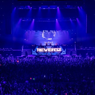 Reverze - Synergy by Philippe Wuyts