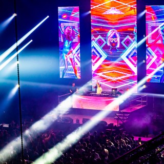 Reverze - Synergy by Momenttom