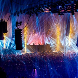 Reverze - Synergy by Wendy Wauters
